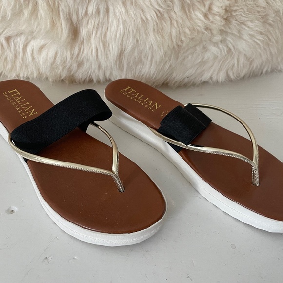 Italian Shoemakers Sandals - Picture 1 of 3